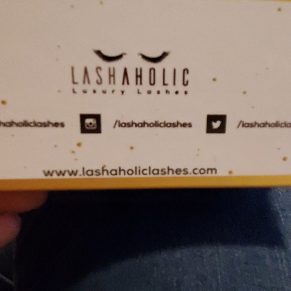 Lashes - Picture 2 of 2